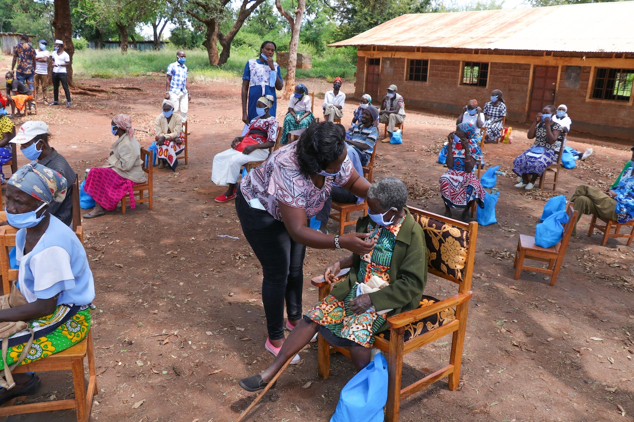 Digital payment to community health workers in Uganda: lessons learnt from non-governmental organizations (Pexel Photo by Denis Ngai)